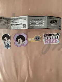 RIIZEガチャガチャ　フレークシール　ウンソク