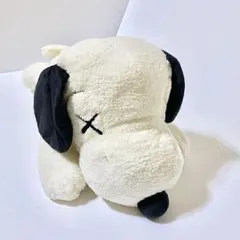 UNIQLO KAWS PEANUTS スヌーピー ぬいぐるみ Mサイズのサムネイル