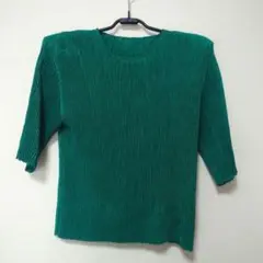 カットソー　グリーン 　プリーツ加工 半袖Tシャツ