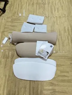 美品CALQS 首と肩がホッとする枕 PLUSのサムネイル
