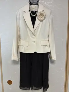 入学式用ママワンピーススーツ(コサージュネックレス付)