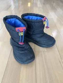 キッズ　スノーブーツ 黒