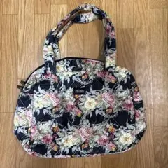 値下げ！新品未使用　PINK HOUSE花柄キルティングバッグのサムネイル
