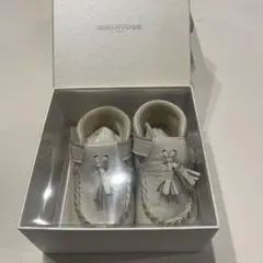 ミキハウス　ホワイトレザー ファーストシューズ フリンジ付き