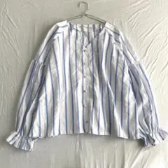 【神戸レタス】ストライプブラウス Vネック ドロップショルダー くるみボタン F