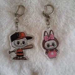 ラブブ　アクリルキーホルダー