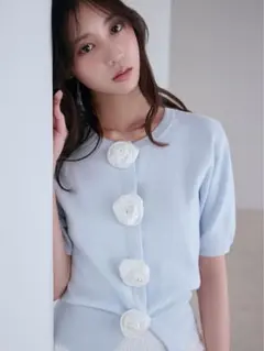 snidel ROSE Collection モチーフボタンニットカーディガンのサムネイル