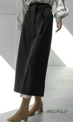 button detail belted front slit SKのサムネイル