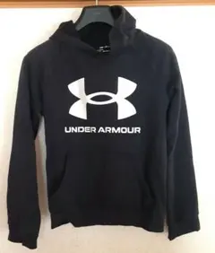 UNDER ARMOUR　フードパーカー　140cm　黒