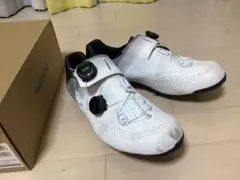 SHIMANO RC7 44E 1回使用のほぼ新品 シマノ RC7（SH-RC702）クリムゾン SPD-SL ロードシューズ 特価品