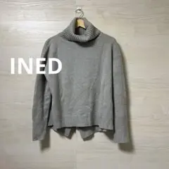 INED★タートルネック ウール 毛 ニット セーター バックスリット 無地