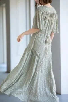 新品未使用 Lilly Brown 刺繍シフォン2WAYワンピース ブラック