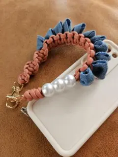 Item thumbnail for item b9e468cc-c45c-4825-8a42-4ad843159340