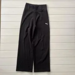PUMA ストレッチスポーツパンツ　Sサイズ