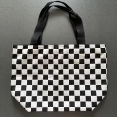 白 黒 チェック トートバッグ