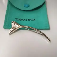 ブローチ