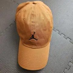 NIKE　ナイキ　キャップ　ブラウン