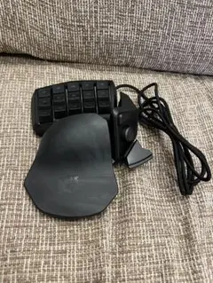 Razer ゲーミングキーパッド Razer TARTARUS