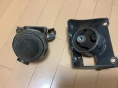 スバル エンジンマウント 41022FJ010/41022FJ020 - メルカリ
