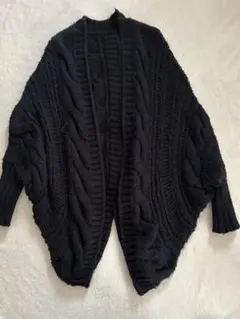 ブラック ケーブル編み カーディガン
