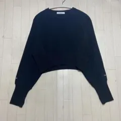 VACANCY ロゴ刺繍ショート丈トレーナー