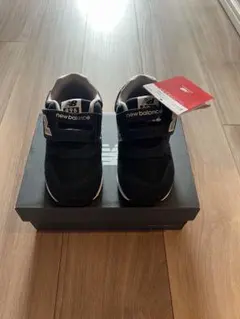 【新品箱付き】New Balance 996 キッズシューズ ブラック