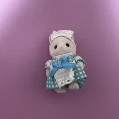 シルバニア　森のキッチン　シルクネコの赤ちゃん　ウエイトレス