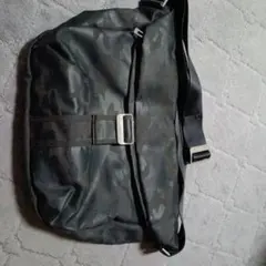 Calvin Klein カモフラージュ 迷彩 メッセンジャーバッグのサムネイル