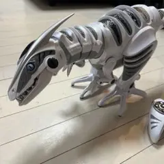 ロボサウルス ラジコン 恐竜型ロボット 本体