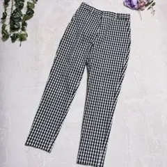 a201【OFUON】美品　黒と白のチェック 柄　カジュアルパンツ　Ｍサイズ
