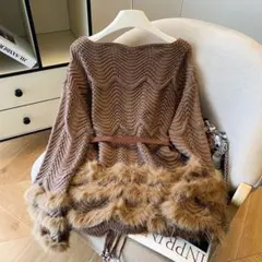 ブラウンファー付きニットワンピース