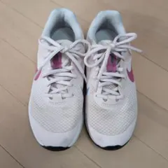 ナイキ　スニーカー　22.5cm