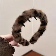 ふぁふぁカチューシャ　ヒョウ柄　ヘアーバンド　ファー　秋冬　簡単　小顔　かわいい