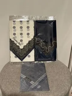 Christian Dior ハンカチ 2枚とハンカチ１枚　３枚セット