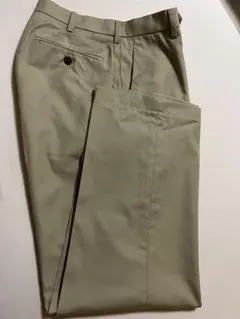 ユニクロ　スラックス　パンツ　ウエスト70cm