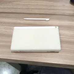Nintendo DS Lite 本体 クリスタルホワイト