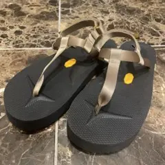 SUICOKE×TOMORROWLAND トングサンダル 24cm 未使用 新品のサムネイル