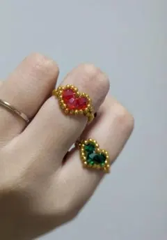 ゴールド×赤＆緑 ビーズリング 2点