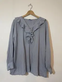 スタディオクリップ　フリル付きライトグレー長袖シャツ Fサイズ