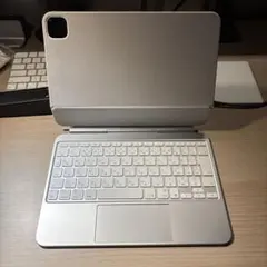 Magic Keyboard M4 iPad Pro用のサムネイル