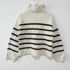 白黒 ストライプ ボーダー タートルネック ニット シンプル 大人可愛い
