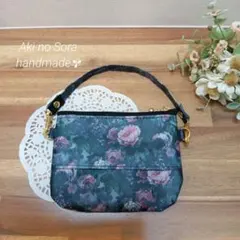 Item thumbnail for item 28678d8e-a94b-48b6-b723-0fa0068f42f5