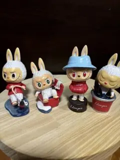 labubuフィギュア 4体セット