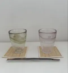 ガラス製コップ 2個セット グリーンとピンクのグラデーション