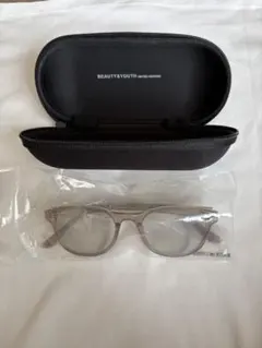 【新品未使用】　ビューティ＆ユース　サングラス　ベージュ系のサムネイル