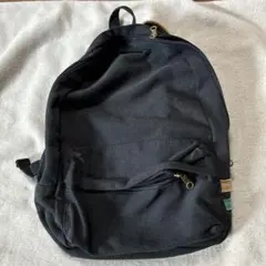 ブラックキャンバスバックパック