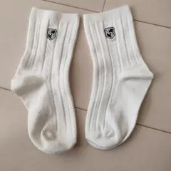 キッズ靴下 ホワイト リブ編み ロゴ刺繍