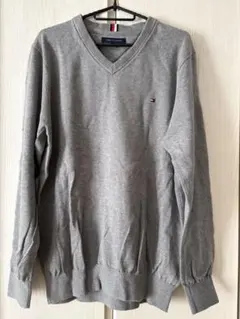 TOMMY HILFIGER メンズ　Vネックニット　セーター　グレー