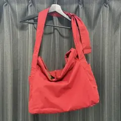 UNIQLO C ソフトパフィーショルダーバッグ