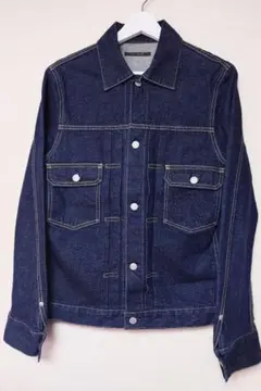 Item thumbnail for item 91d9a98b-3ca1-42b5-82f9-1ecc21f29ff8